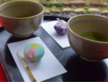 抹茶と和菓子の写真